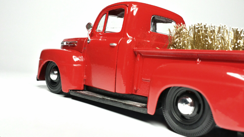 Illustration for article titled Ford Friday: 1948 F1 Christmas Edition